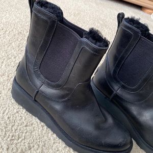 Ugg boots sz 9.5